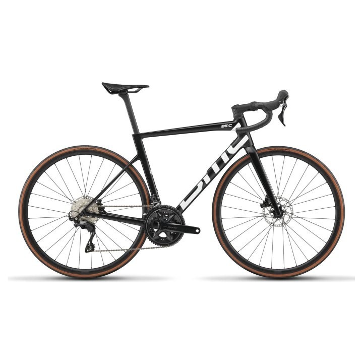 BMC Teammachine SLR Three : Vélo Carbone Léger Et Performant En Shimano 105, Idéal Pour La Route Et La Compétition.