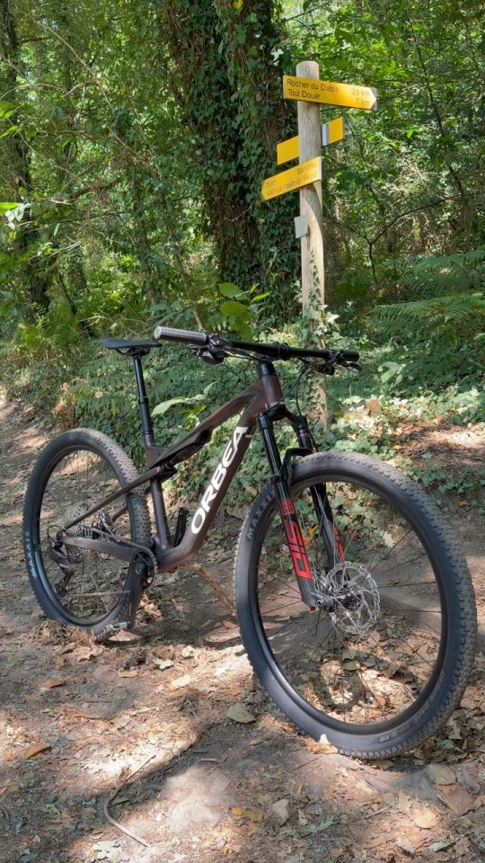 Les marches ? Même pas peur. 😎

Jack met à l’épreuve le tout nouvel Orbea Oiz